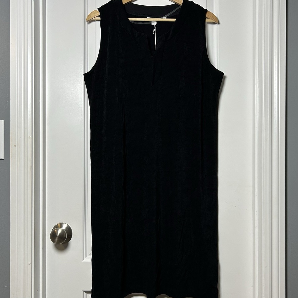Chico's Black Wrinkle Resistant Sleeveless Shift Midi Dress Quiet Luxury Style